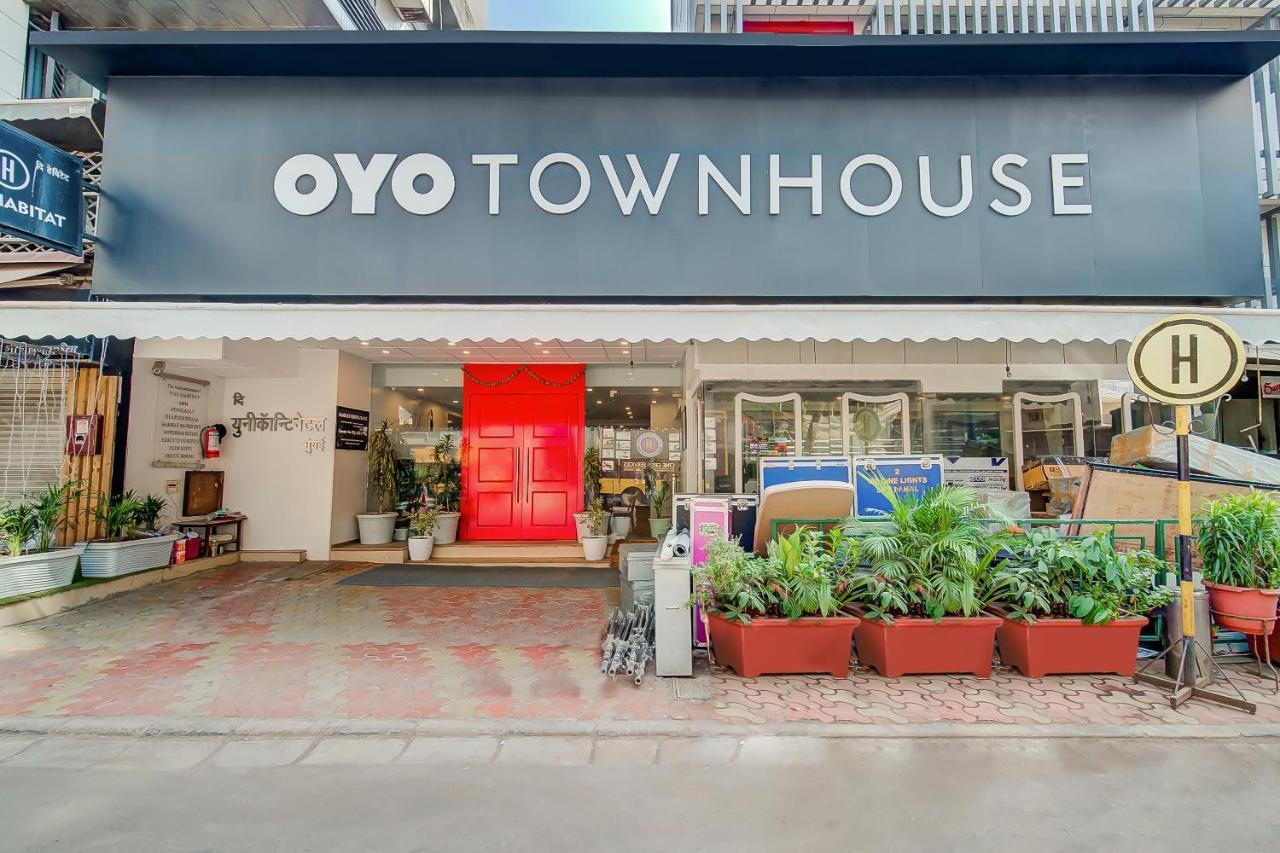 Hotel Vaccinated Staff- Oyo Townhouse 105 Khar West Station 3*