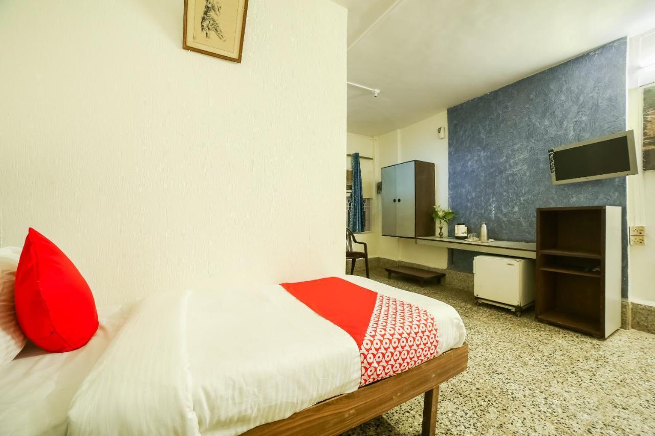 Hotel Oyo 43839 Aram Bombaim