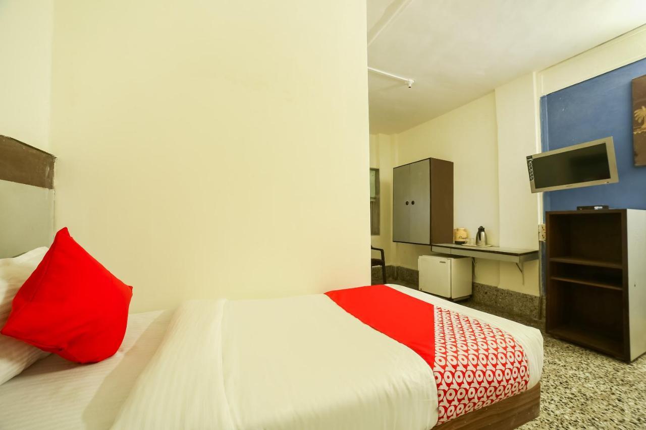 Oyo 43839 Aram Hotel 3*