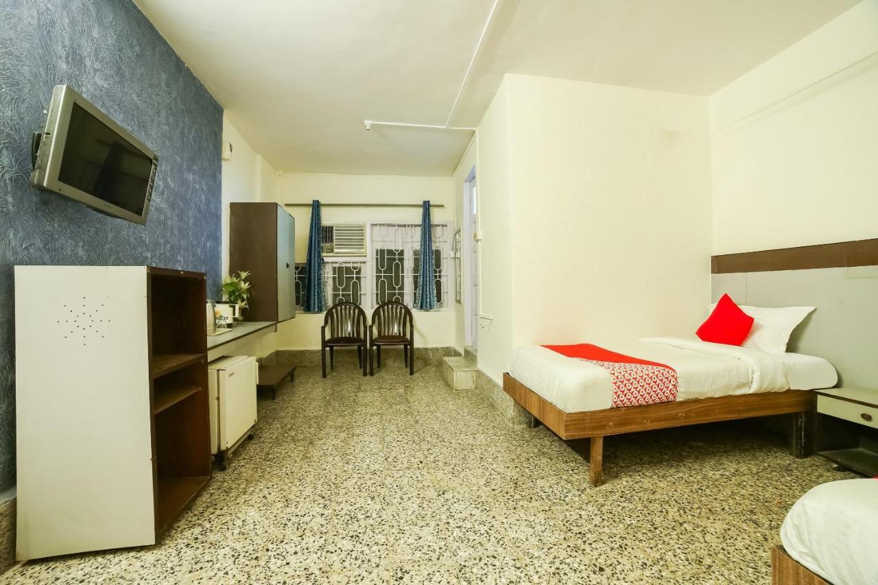 Oyo 43839 Aram Mumbai