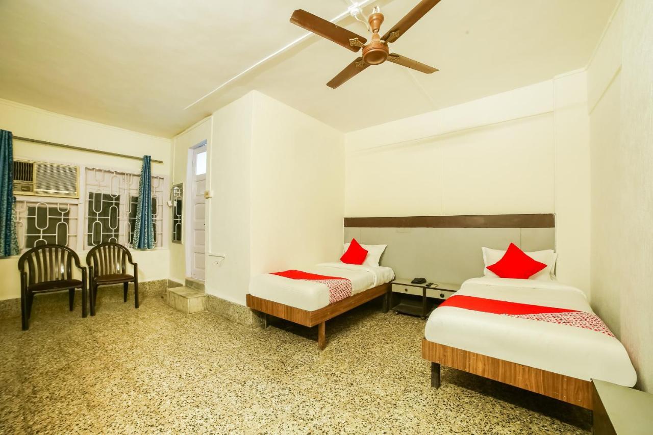 Oyo 43839 Aram Hotel Mumbai