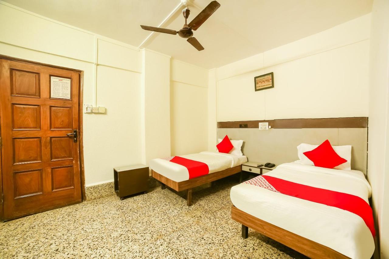 Hotel Oyo 43839 Aram