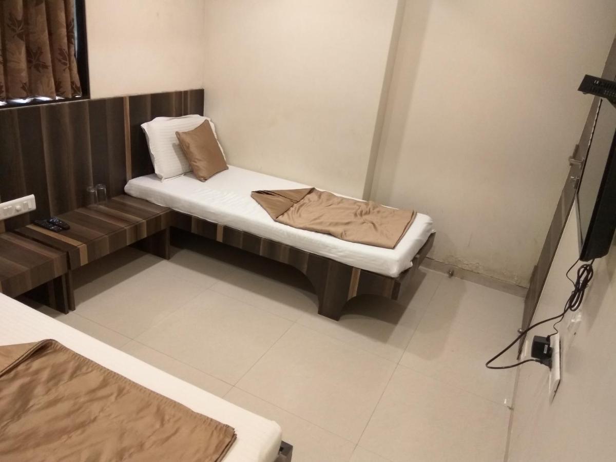 Honest Hotel 2*