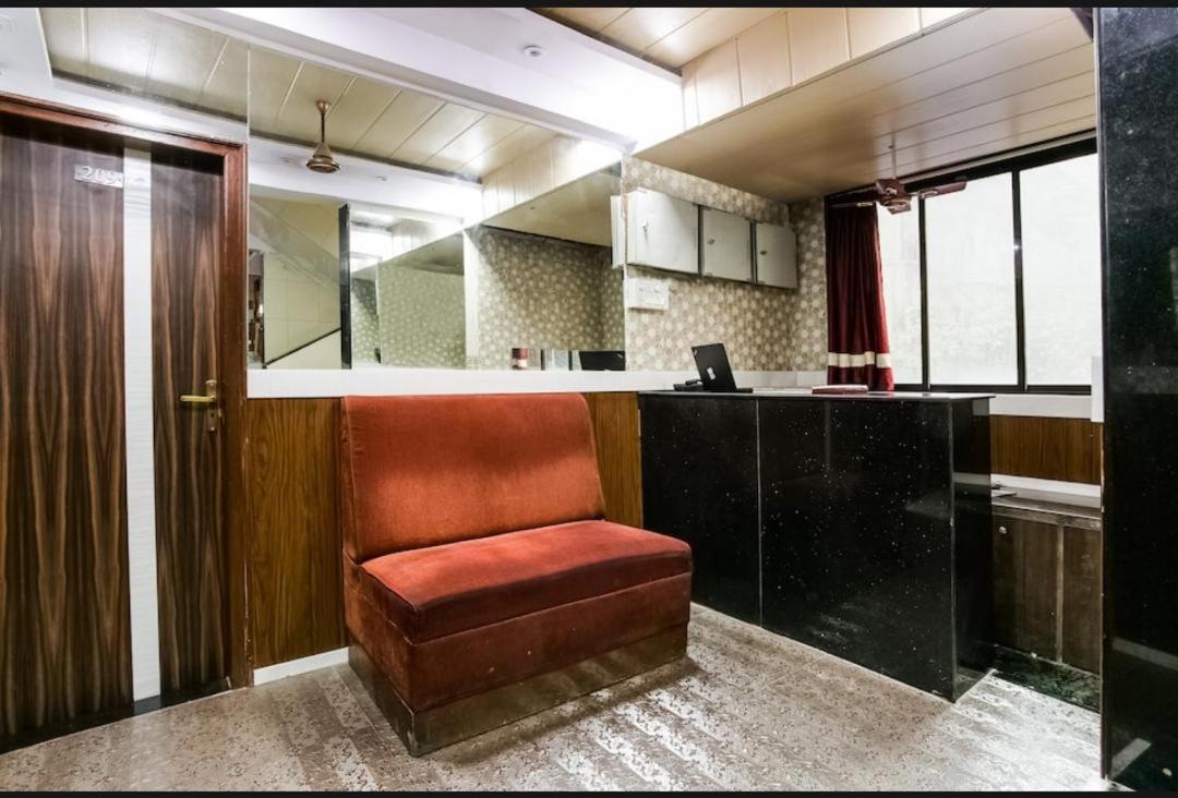 Asha Hotel