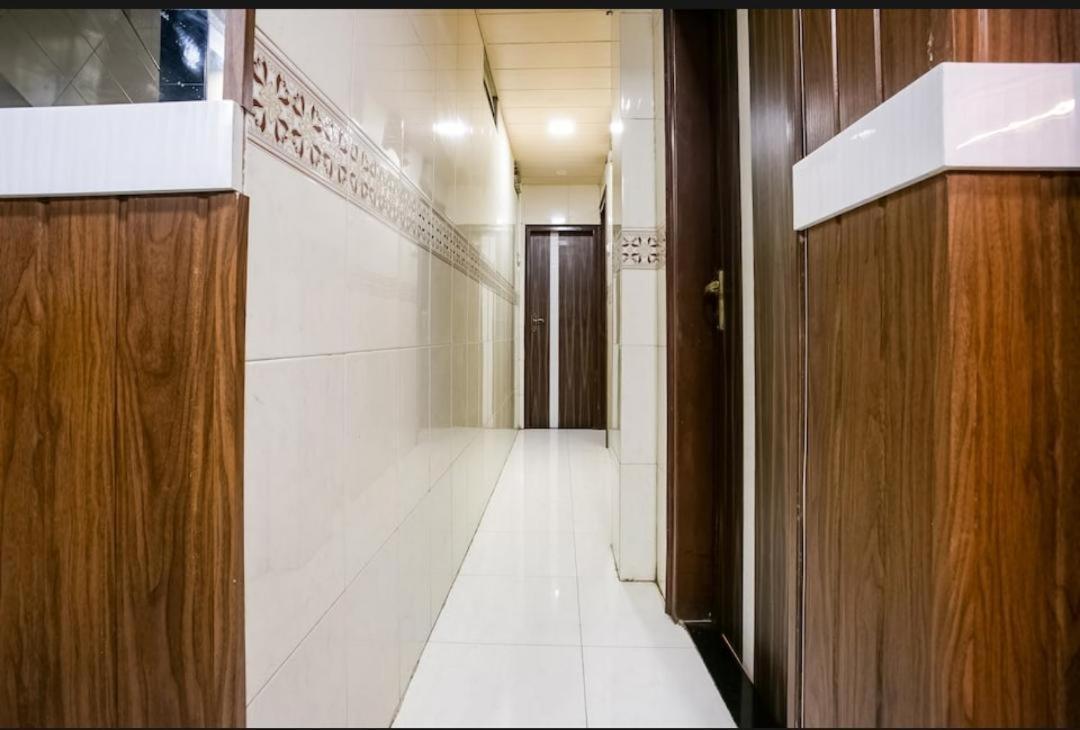 Hotel Asha *