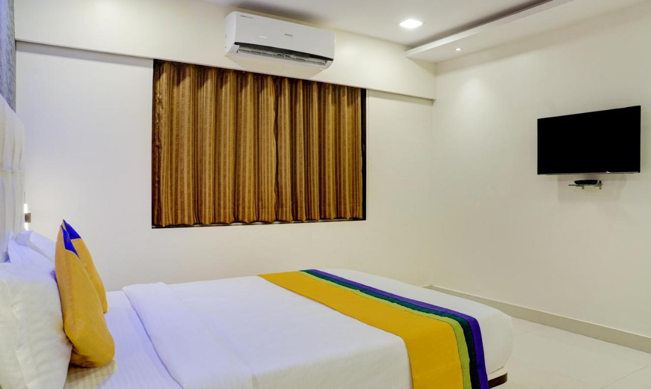 Oyo Mum2165 Golden Star Hotel