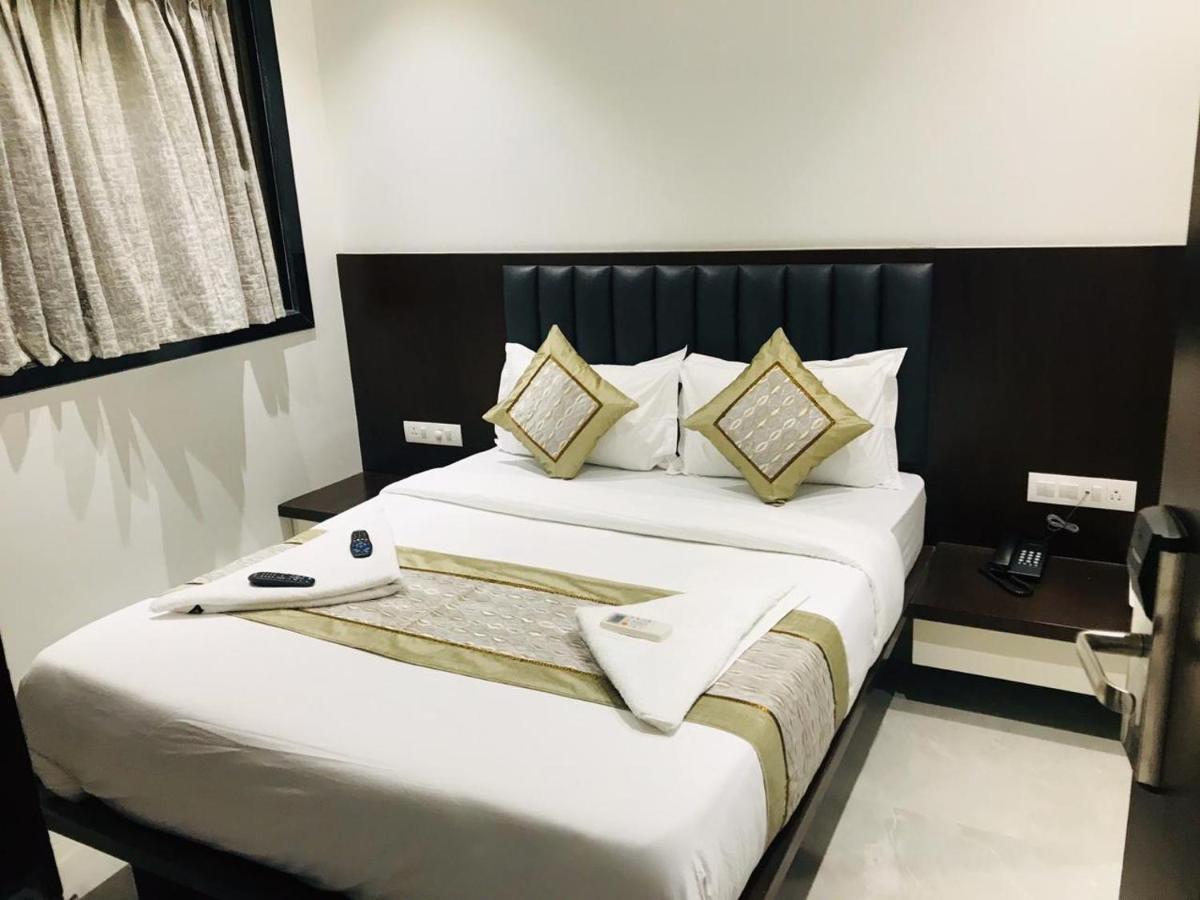 Hotel Flora - 3*