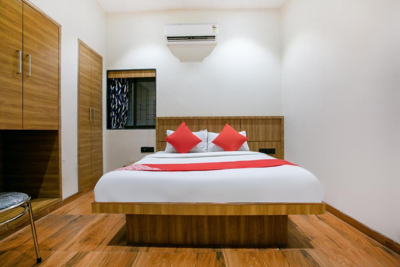 Hotel Oyo 72216 Blue Orchid Bombaim