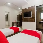 Hotel Capital O Konak Near Chhatrapati Shivaji International Airport 3*