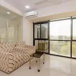 Capital O Konak Near Chhatrapati Shivaji International Airport Hotel 3*