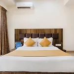 Hotel Capital O Konak Near Chhatrapati Shivaji International Airport