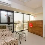 Capital O Konak Near Chhatrapati Shivaji International Airport Hotel