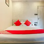 Oyo Flagship 75787 Meadow
