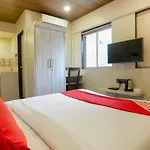 Hotel Oyo Flagship 75787 Meadow 3*