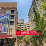 Oyo Flagship 572 Santacruz West