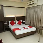 Hotel Risshi Residency 3*