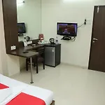 Risshi Residency