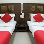 Hotel Risshi Residency 3*