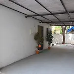 Osi Apartments Khar West