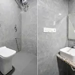 Fabhotel The Mint