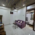 Emly Comfortable Cozy 1bhk Apartment *