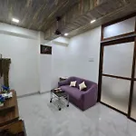Emly Comfortable Cozy 1bhk Apartment Mumbai