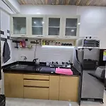 Emly Comfortable Cozy 1bhk Apartment *