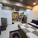 Emly Comfortable Cozy 1bhk Apartment *