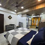 Emly Comfortable Cozy 1bhk * Mumbai