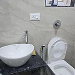 Fully Furnished Studio Flat