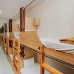 Sahara Dormitory Stay-Near Nesco Bombay Exhibition Centre
