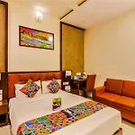 OYO 9328 Empire Suite