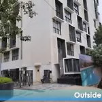 2Bhk Service Apartment In Bkc By Florastays