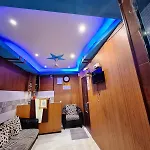 Neon Nest Suits Asalpha Metro Hostel