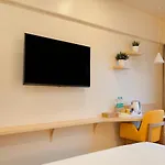 Hotel Bloom Hub L Weh Andheri 4*