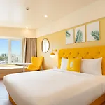 Bloom Hub L Weh Andheri Hotel