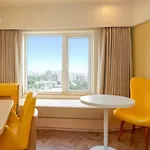 Bloom Hub L Weh Andheri Hotel 4*