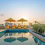 Bloom Hub L Weh Andheri 4*
