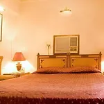 Benzy Palace