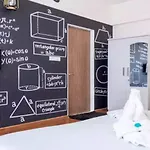 Gagal Home-Airport Suite