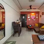 Arth House! Theatre & Board-Game 2Bhk In The Sky!