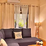 1Bhk Balcony Retreat - Gulmohar Road, Juhu Mumbai