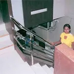 Check Inn Hotel