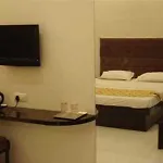 Airlink Hotel 3*