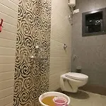 Oyo Andheri Station Hotel
