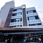 Oyo 3543 Santacruz East