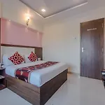 Sarah Guest house 3*