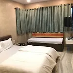 Hotel Dev Shelters 6 2*