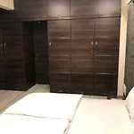 Dev Shelters 6 Hotel