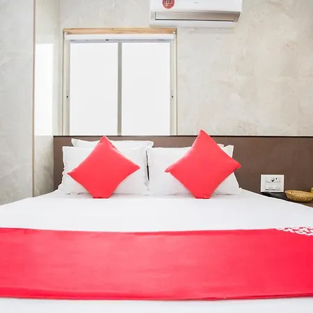 Oyo 29653 Royal Hotel 3*